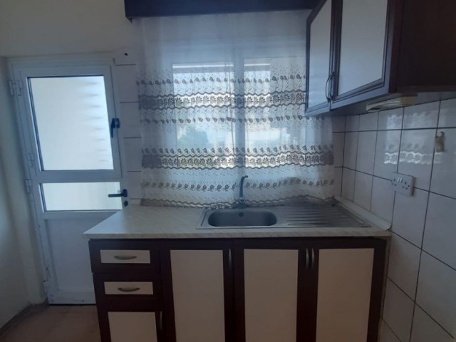 For rent in the center of Famagusta 6 months rent for 6 months £ 840 for 6 months deposit £ 140 and 1500 tl for 6 months water fee deposit commision 4. there is no elevator on the 4th floor. water 6 months 1500 tl electricity filtering meter