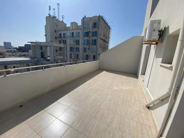 Penthouse To Rent in Mağusa Merkez, Famagusta