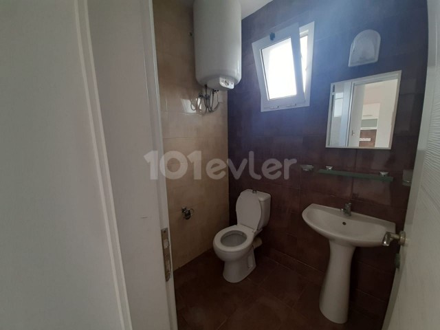 emü'ye yakın 2+1 kiralık ev 10 ay ödeme 4800$ KİRA DEPOZİTO 480$ KOMİSYON 480$ APARTMAN ÜCRETİ 200 TL 250 TL ARASI 11. kat