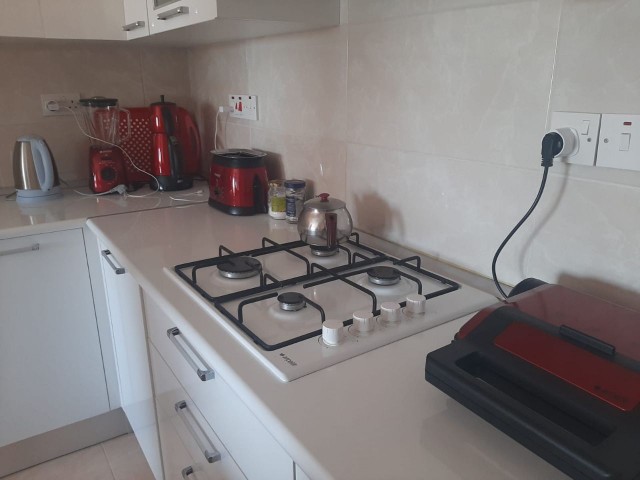 2+1 fully furnished flat for sale in a site with a pool in Yeniboğazi, 78,000 STG equivalent INVESTMENT OPPORTUNITY 80 SQUARE METERS ON THE 3RD FLOOR.