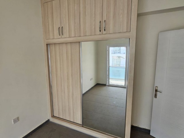 In Gülseren area, 2nd floor 80 m² Esdeger husband for sale unfurnished. Near Elevated Dauye. Close to the city center. VAT transformer paid. 05338315976