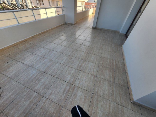 ZU VERKAUFEN 3+1 PENTHOUSE 275 M2