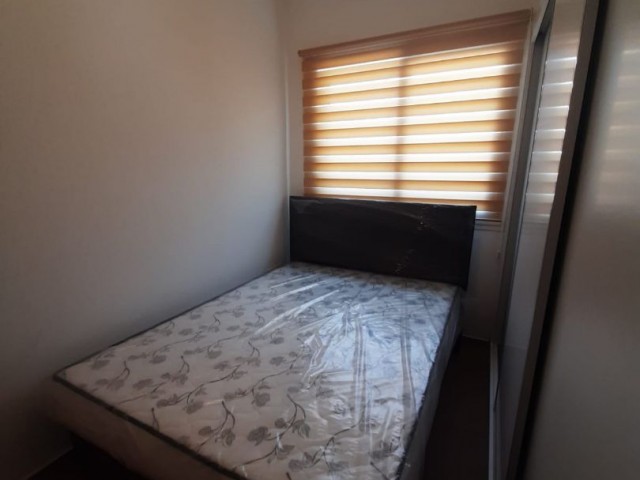 FLAT FOR RENT IN SAKARYA 2+1 350 STERLING FOR 6 RENT, 1 DEPOSIT, 1 COMMISSION AID, 6 MONTHS IN CASH PAYMENT FROM 300 TL. A 4-STOREY BUILDING ON THE 3rd FLOOR.