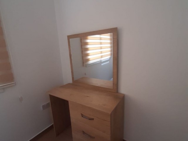 FLAT FOR RENT IN SAKARYA 2+1 350 STERLING FOR 6 RENT, 1 DEPOSIT, 1 COMMISSION AID, 6 MONTHS IN CASH PAYMENT FROM 300 TL. A 4-STOREY BUILDING ON THE 3rd FLOOR.