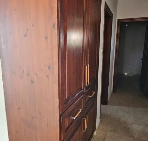 Mağusa tuzla köyünde kiralık dublex villa eşyasız 5+1 500 stg den 6 kira+2depozit+1komisyon 