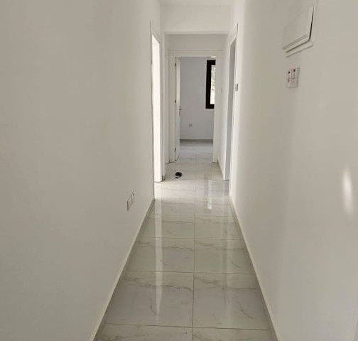 آپارتمان 3+1 برای فروش در منطقه ماگوسا چاناکاله; طبقه همکف تحویل فوری 122 متر مربع معادل کوچان این فرصت را نمی توان نزدیک به منطقه سبز سیتی مال احاطه شده از دست داد (مالک)