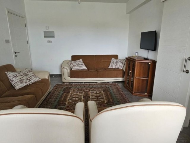 Продается квартира 2+1 в Чанаккале 70 квадратных метров 2 этаж