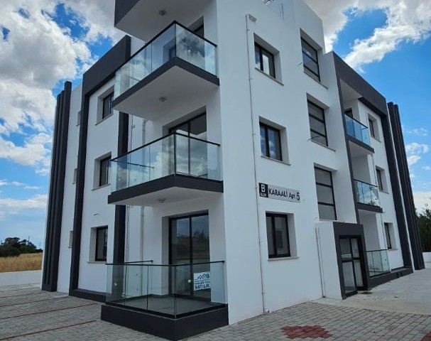 New flat for rent in Çanakkale region, 2+1 penthouse, unfurnished flat for rent, 6 rents + 1 deposit