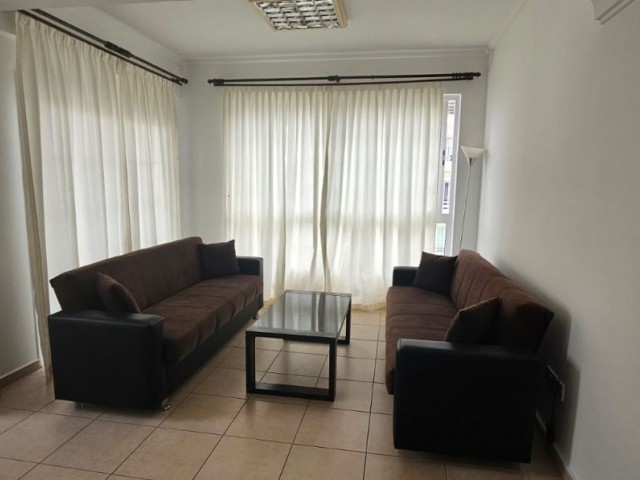 A furnished 3+1 flat for rent in the Karakol area is for rent to families and students. I am the only authorized person. Annual payment. Flat on the 3rd floor is 137 square meters.