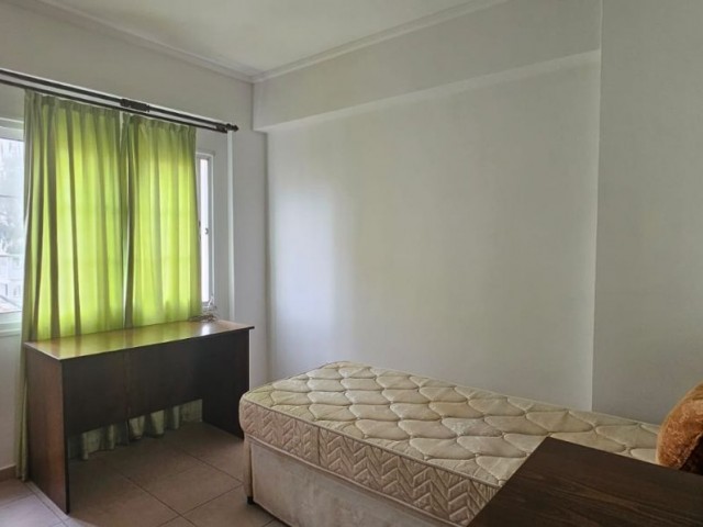 A furnished 3+1 flat for rent in the Karakol area is for rent to families and students. I am the only authorized person. Annual payment. Flat on the 3rd floor is 137 square meters.