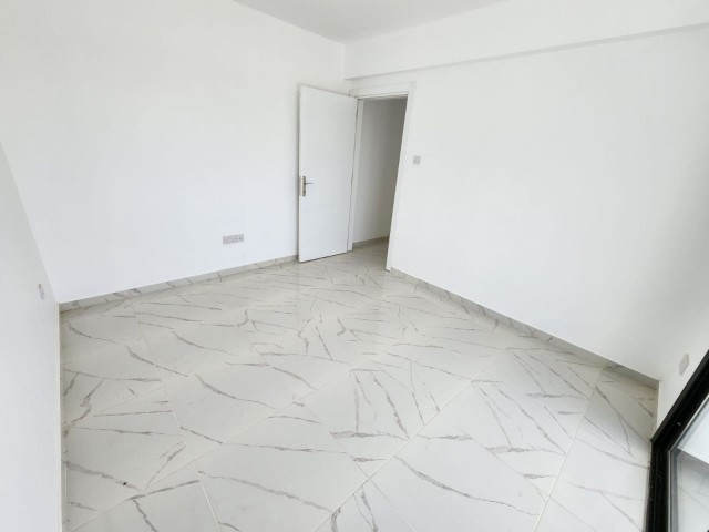 SATILIK 2+1 ZEMİN KAT DAİRE 85 M2 85000 £ EŞDEĞER KOÇAN ÇİFT BALKONLU MÜSTAKİL KONUMUNDA