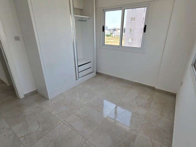 Unfurnished flat for rent on the 3rd floor in Çanakkale region, 75 m², 400 dollars, 6 months payment, 6 rent, 1 deposit, 1 commission. Dues are 6 months in advance. Electricity prepayment with water card 05338315976