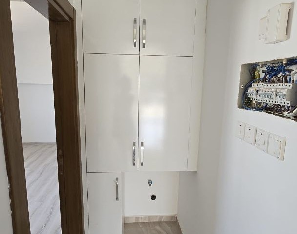 Mağusa Çanakkale bölgesi satılık 3+1 daire 110 m2 95.000 £ 2. kat  yeni daire hiç kullanılmamış