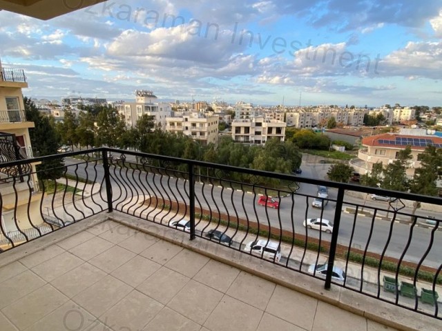2+1 penthouse apartment with a large terrace of 100m2 in the city center from OZKARAMAN ** 