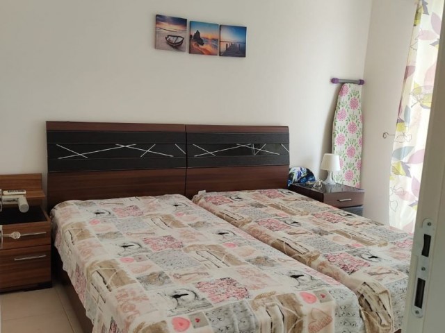 ÖZKARAMAN'dan  İskele-Boğaz Caesar Beach de kiralık 2+1 Daire