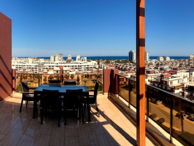 2+1 Penthouse-Wohnung mit Meer-und Poolblick in der Royal Sun Residence von Özkaraman ** 