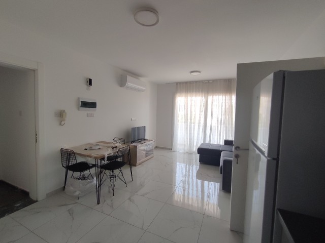 2+1 Wohnung zur Miete in Famagusta / Canakkale von ÖZKARAMAN (jährliche Zahlung) ** 