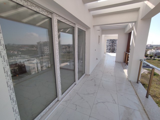 ÖZKARAMAN'dan  Yeniboğaziçi'de 85 m² teras ve 55 m² kapalı alana sahip Satılık 1+1 Penthouse