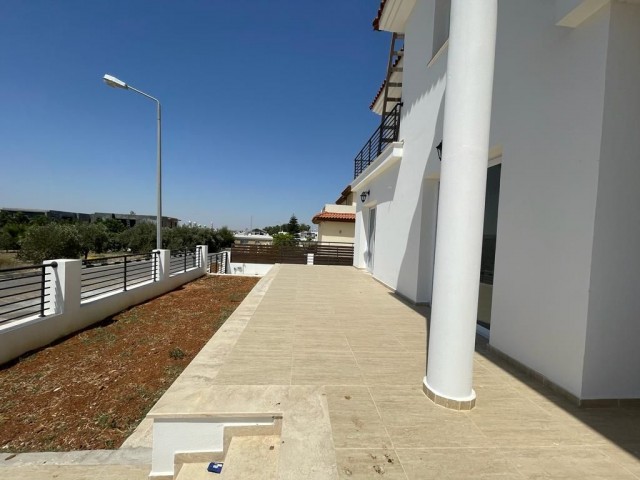 4+1 Doppelvilla zum Verkauf in Mutlayaka, Famagusta von Özkaraman