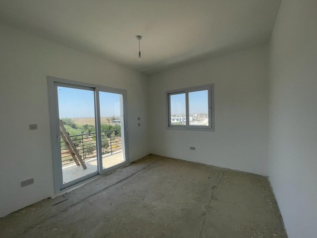 4+1 Doppelvilla zum Verkauf in Mutlayaka, Famagusta von Özkaraman