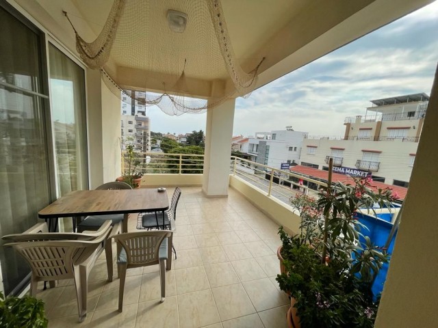 3+1 Spacious Flat for Sale in Yeniboğaz Region from Özkaraman