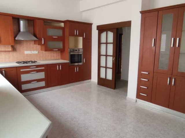 2+1 spacious flat for sale with Turkish title in Özkaramandan karakol area