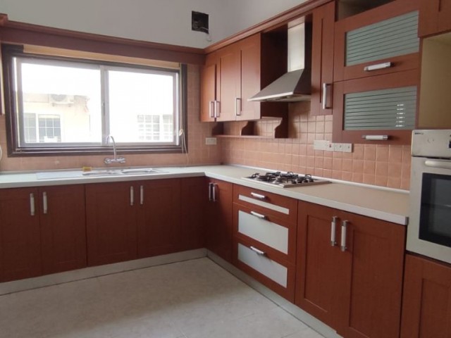 2+1 spacious flat for sale with Turkish title in Özkaramandan karakol area