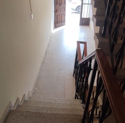 2+1 spacious flat for sale with Turkish title in Özkaramandan karakol area