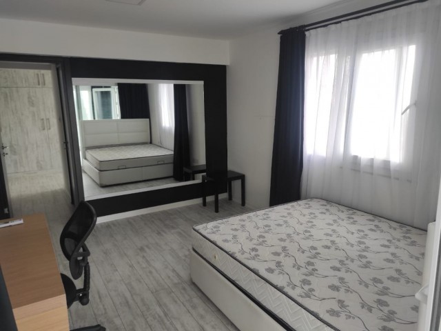 Özkaraman'dan Mağusa Merkez Bölgesinde 2+1 Kiralık Penthouse