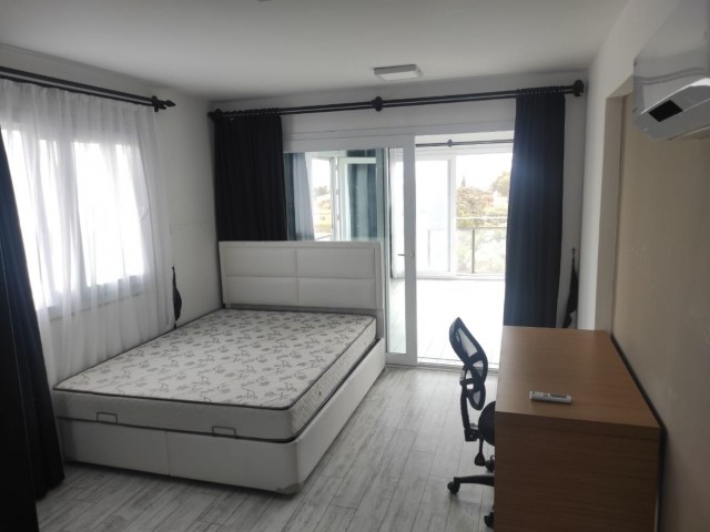 2+1 Penthouse zur Miete im zentralen Bereich von Famagusta von Özkaraman