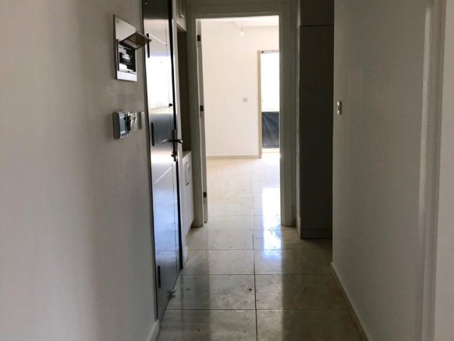 Flat For Sale in Aşağı Girne, Kyrenia