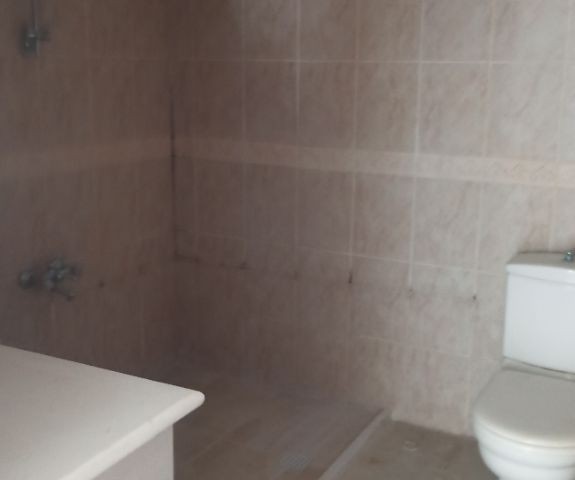 Flat To Rent in Yeni Boğaziçi, Famagusta