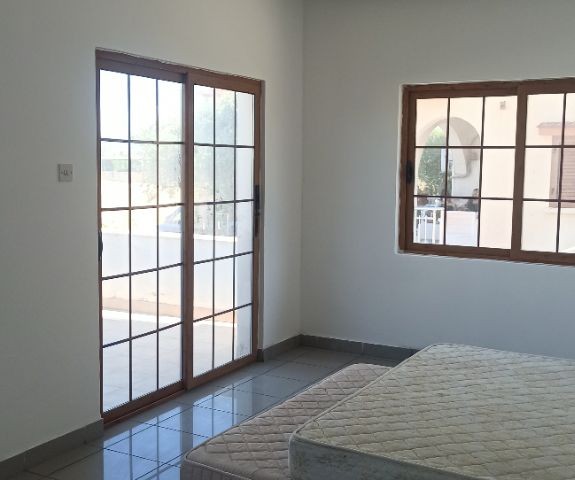 Flat To Rent in Yeni Boğaziçi, Famagusta