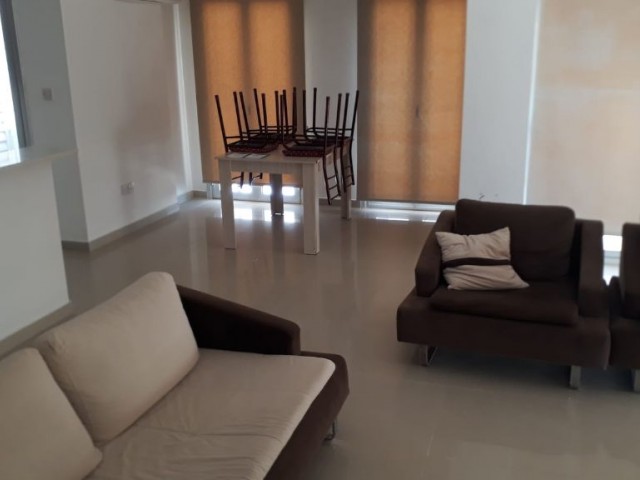 Flat To Rent in Mağusa Merkez, Famagusta