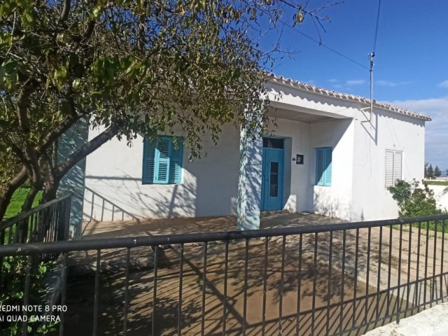 DETACHED VILLAGE HOUSE WITH GARDEN FOR SALE IN FAMAGUSTA MORMENEKSE VILLAGE ** 