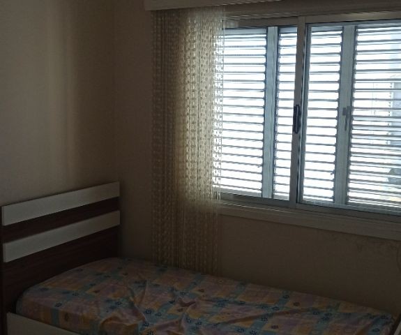 MAĞUSA MERKEZ'DE FULL EŞYALI 3+1 DAİRE 