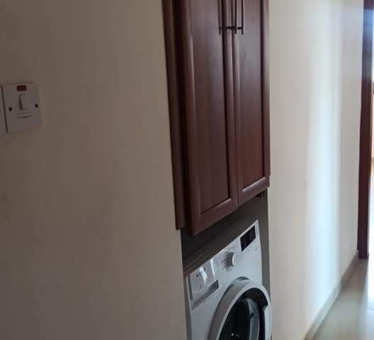 MAĞUSA YENİBOĞAZİÇİNDE KİRALIK FULL EŞYALI  3+1  DAİRE  AİLE APARTMAN