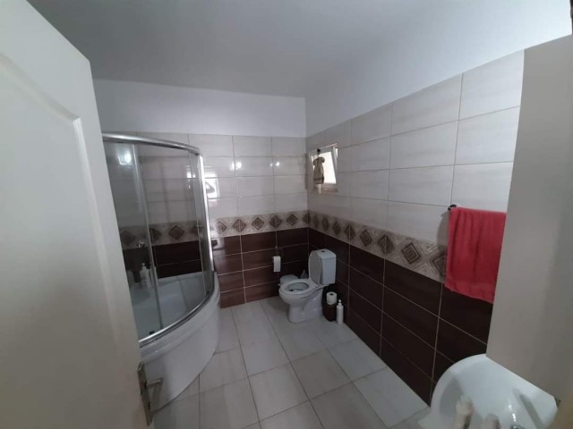 3+1 WOHNUNG IN DER NÄHE DER EMU IN FAMAGUSTA ZENTRUM ** 