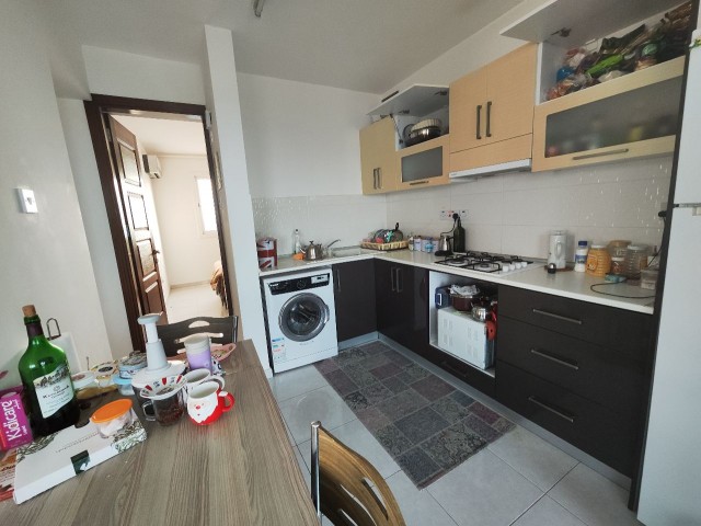 FAMAGUSTA EMU SOWIE TÜRKISCHE KOKANLI 2 + 1 WOHNUNG ** 