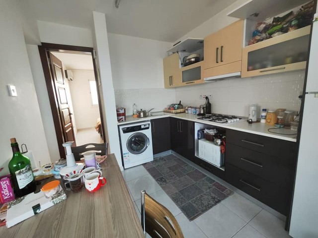 FAMAGUSTA EMU SOWIE TÜRKISCHE KOKANLI 2 + 1 WOHNUNG ** 