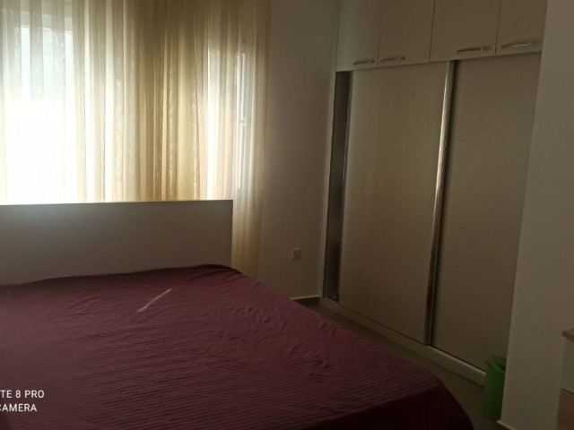 MAĞUSA MERKEZDE EŞYALI 2+1  DAİRE YILLIK PEŞİN ÖDEME 5500$