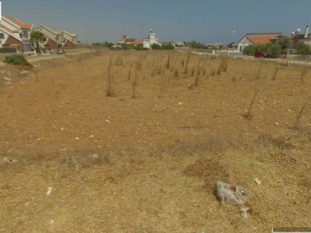 HERVORRAGENDE GRUNDSTÜCKE MIT MEERBLICK IN ISKELE BOĞAZTEPEDE 