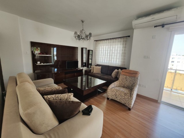 MAĞUSA  MERKEZDE FULL EŞYALI SATILIK 3+1 DAİRE 