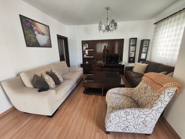 FULLY FURNISHED 3+1 FLAT FOR SALE IN FAMAGUSTA CENTER