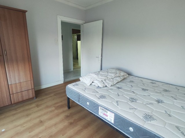 3+1 FLAT FOR RENT IN FAMAGUSTA GÜLSEREN REGION WALKING DISTANCE TO EMU