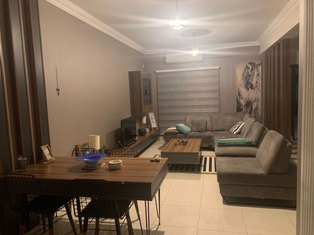 DUPLEX-VILLA ZU VERMIETEN IN YENİBOĞAZİ