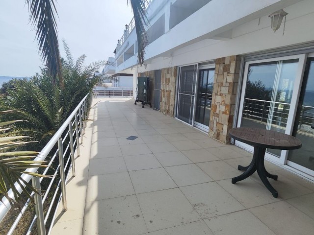 DETACHED FLAT FOR RENT IN İSKELE BOGAZ, BEACHFRONT