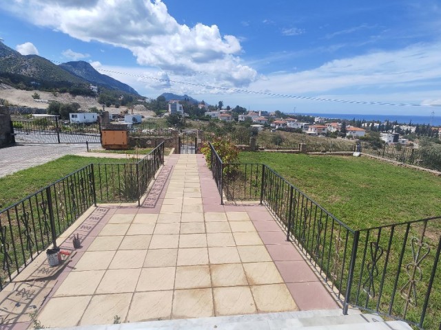 VILLA WITH POOL FOR RENT IN GIRNE ÇATALKÖY