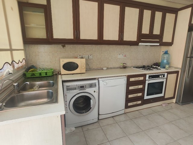 FURNISHED 2+1 FLAT FOR RENT IN MAGUSA CENTER NEAR THE MONUMENT