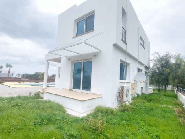 4+1 villa zum Verkauf in chatalköy sehr nah am Meer ** 